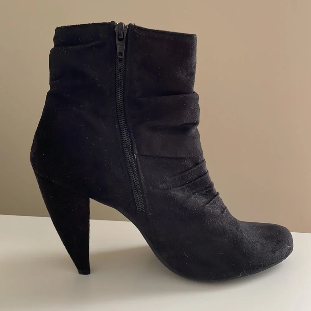 Target booties - Picture 5 of 7